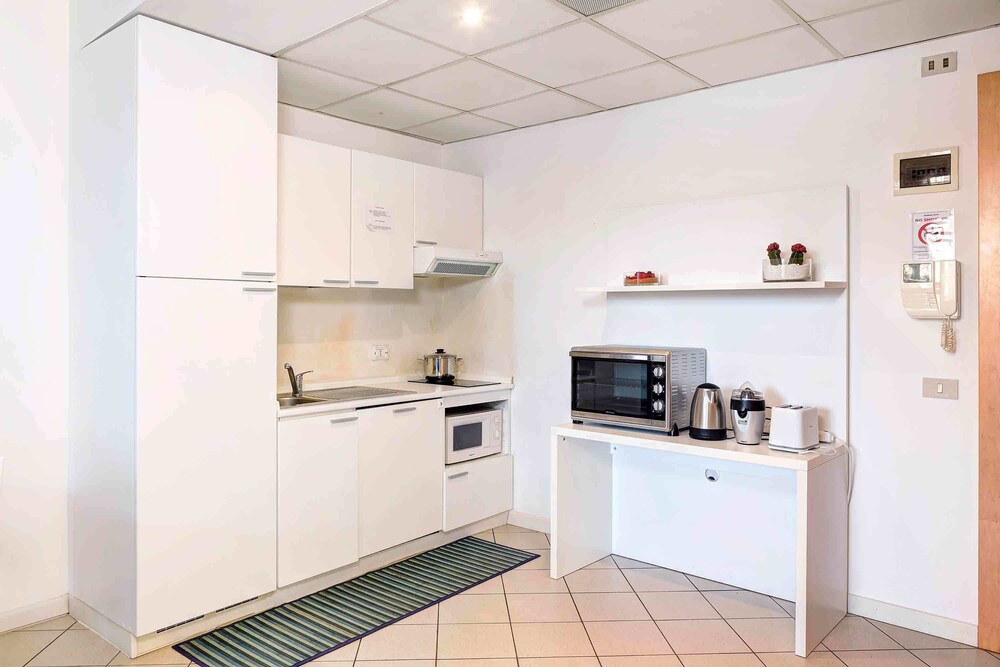 Deluxe Apartment - In-Room Kitchen