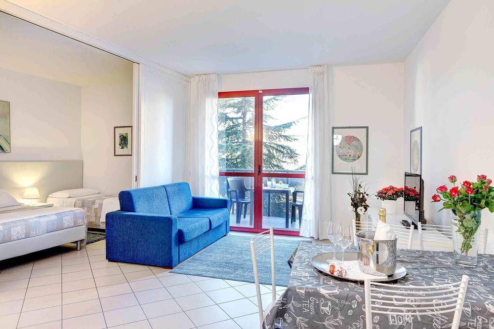 Deluxe Apartment - Living Area