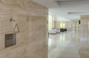 Executive Lounge