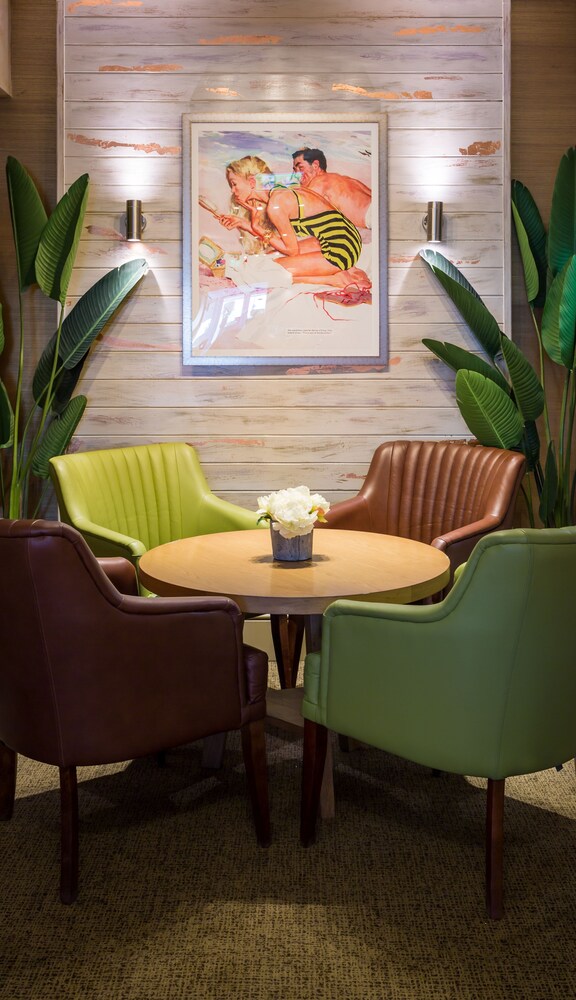 Hotel Lounge