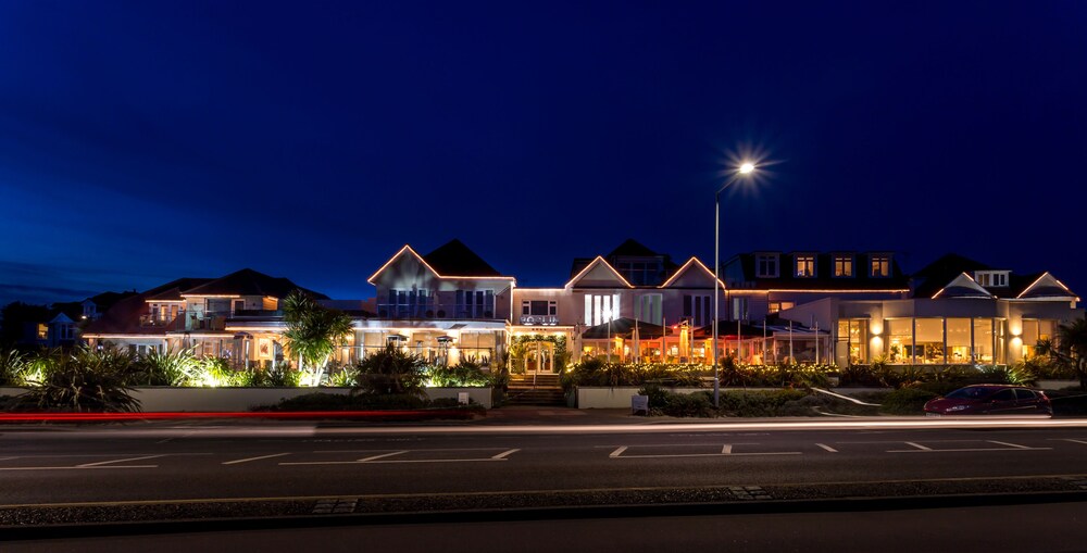 Hotel Front - Evening/Night