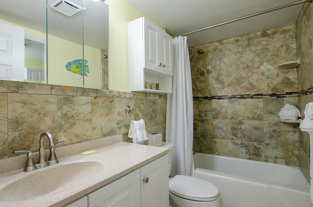Condo, 1 Bedroom, Kitchen - Bathroom