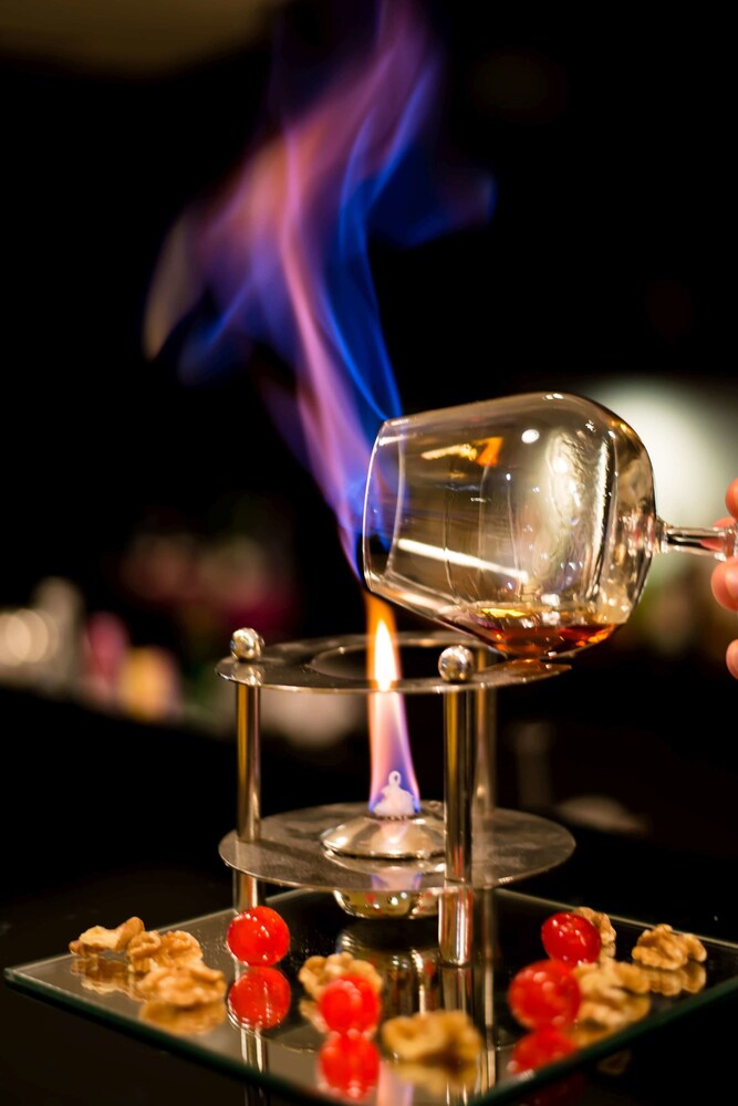 Hotel Bar