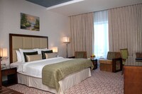 Suite, 3 Bedrooms