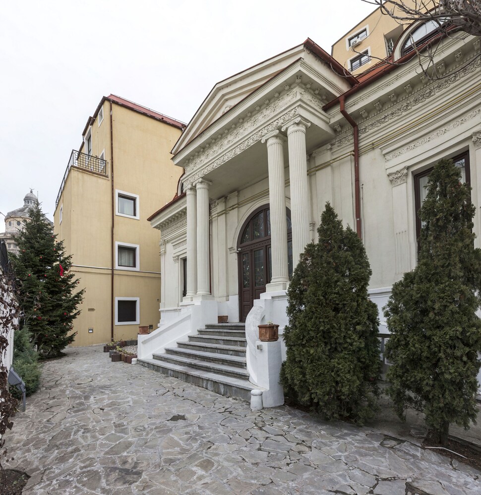 Hotel Front