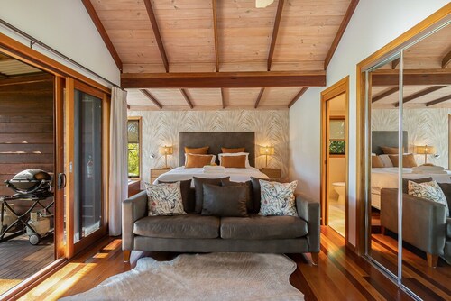Lake Weyba Cottages