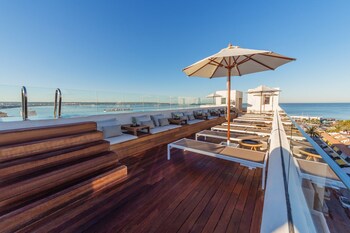 Sundeck