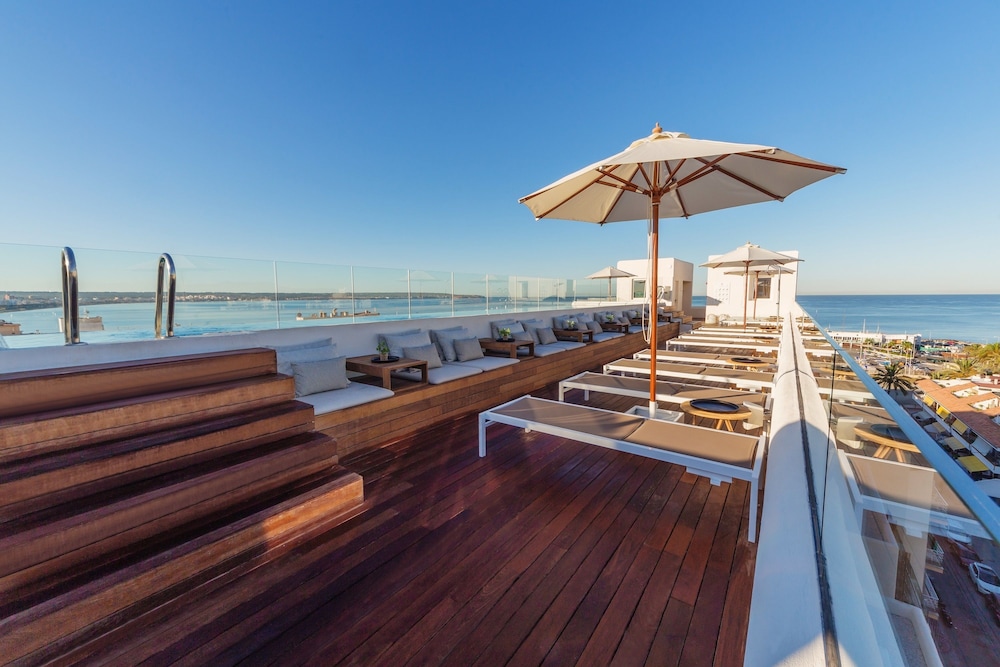 Sundeck