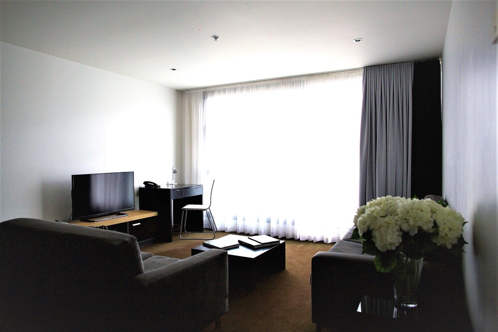 Suite, 2 Bedrooms - Living Area