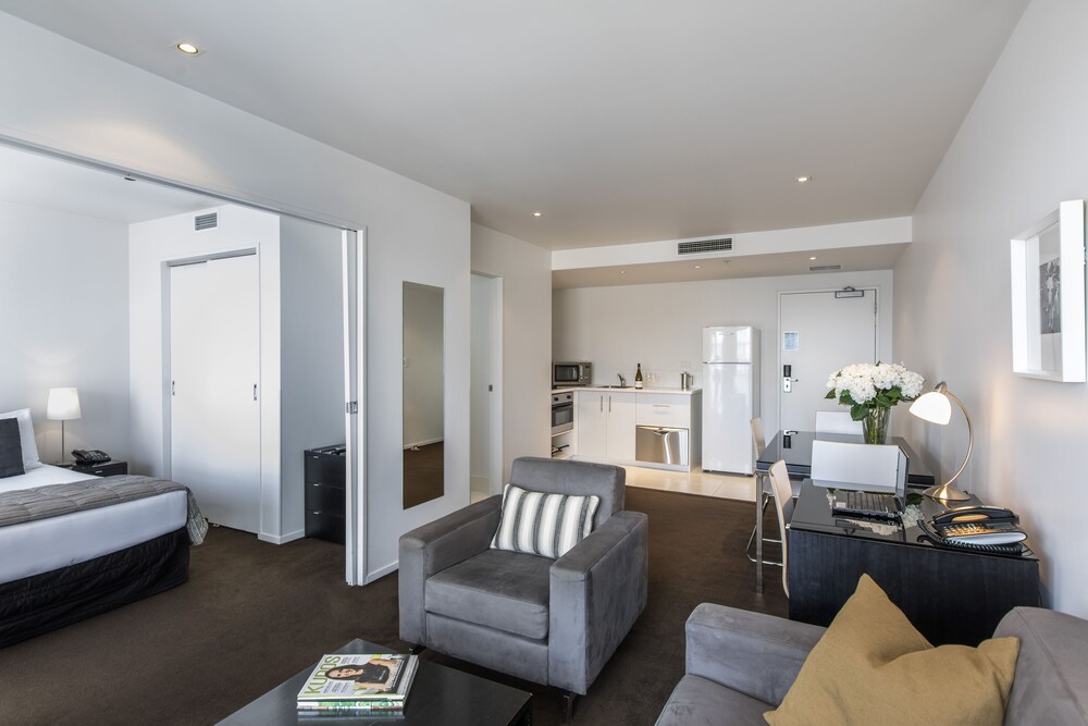 Suite, 1 Bedroom - Living Area