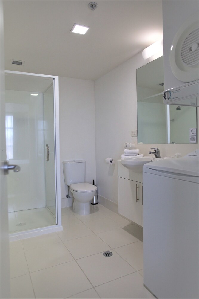Studio - Bathroom