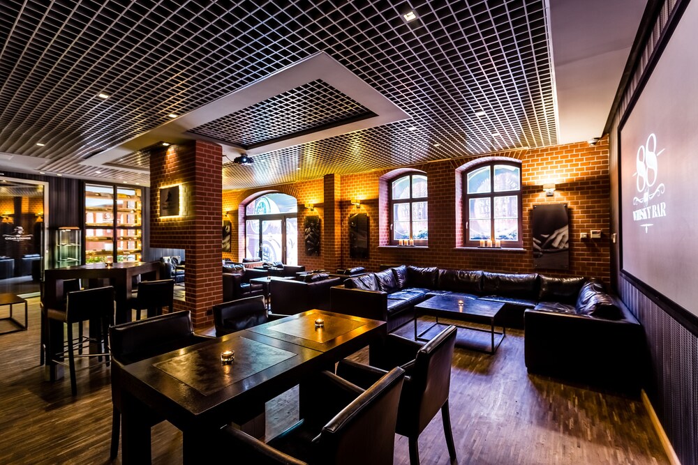 Hotel Bar