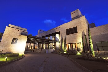Hotel Front - Evening/Night