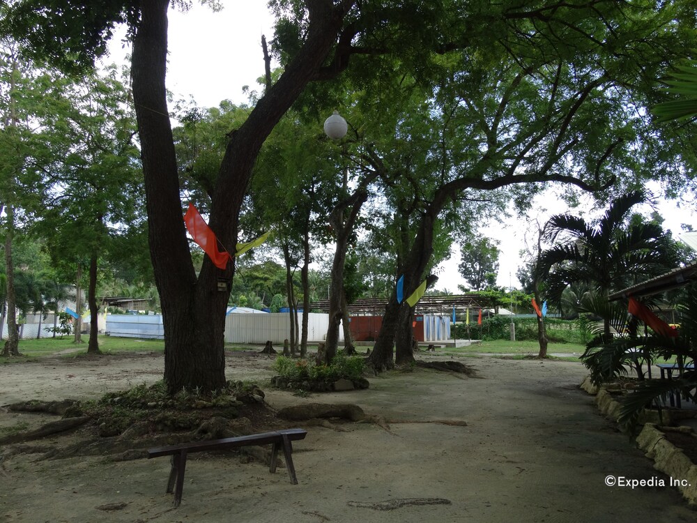 Jardines del establecimiento
