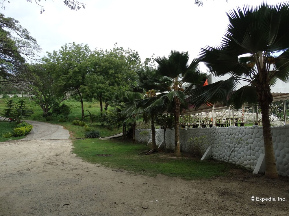 Jardines del establecimiento