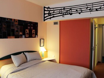 Guestroom