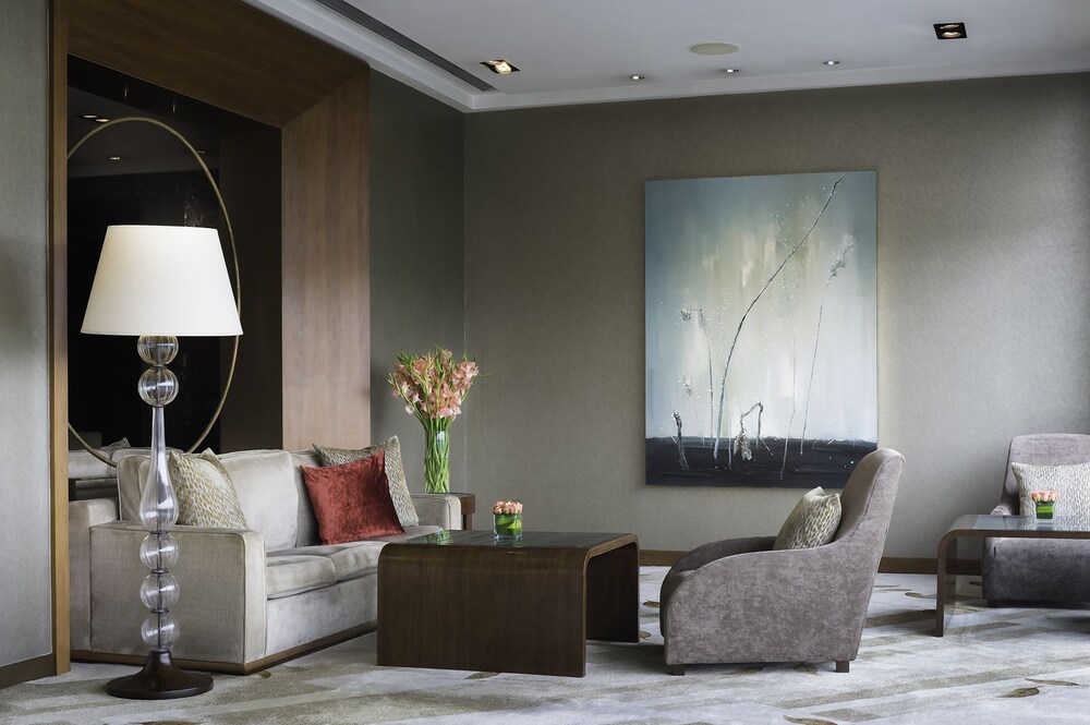 Hotel Lounge