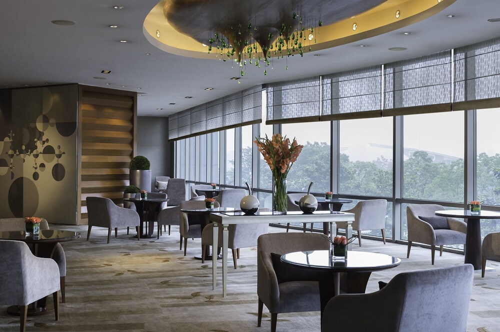 Hotel Lounge