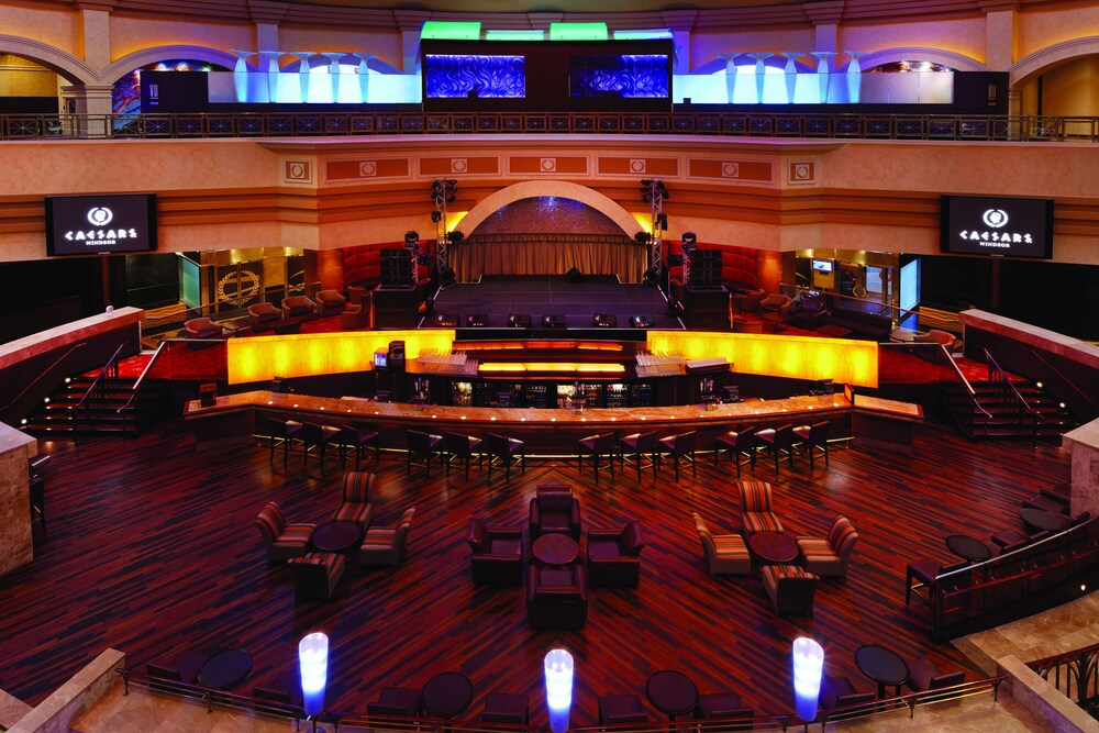 Hotel Lounge