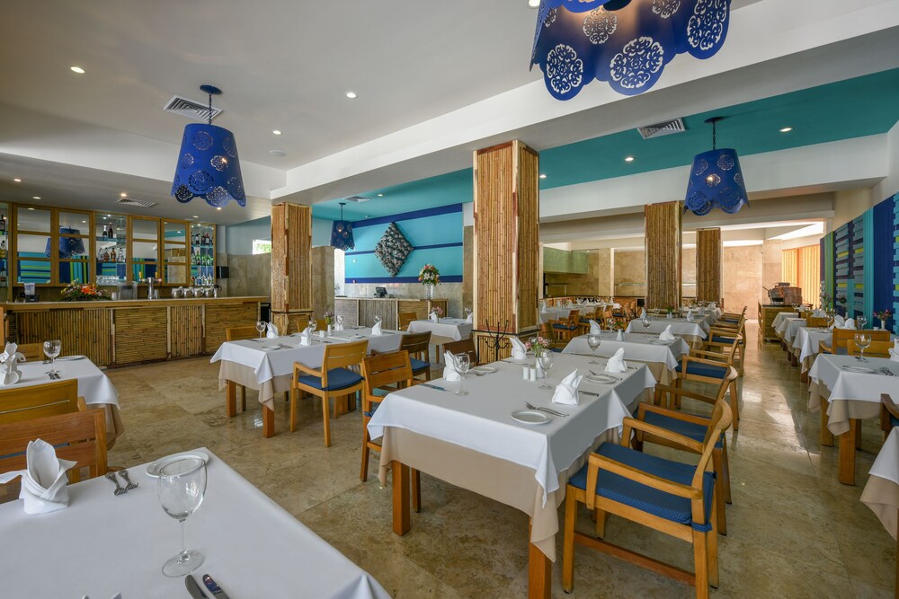 Food Court