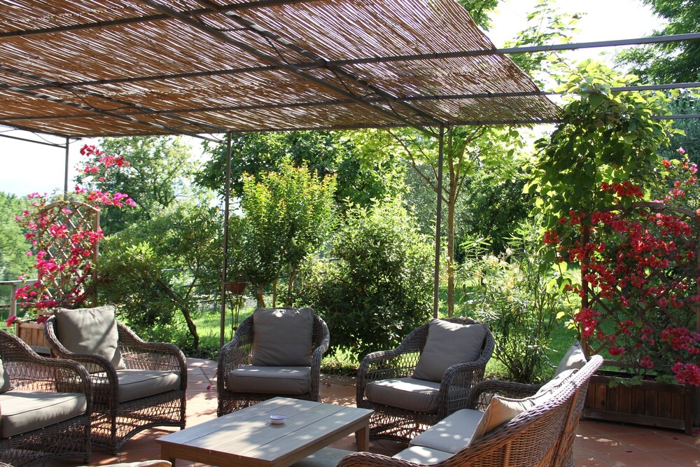 Poolside Bar