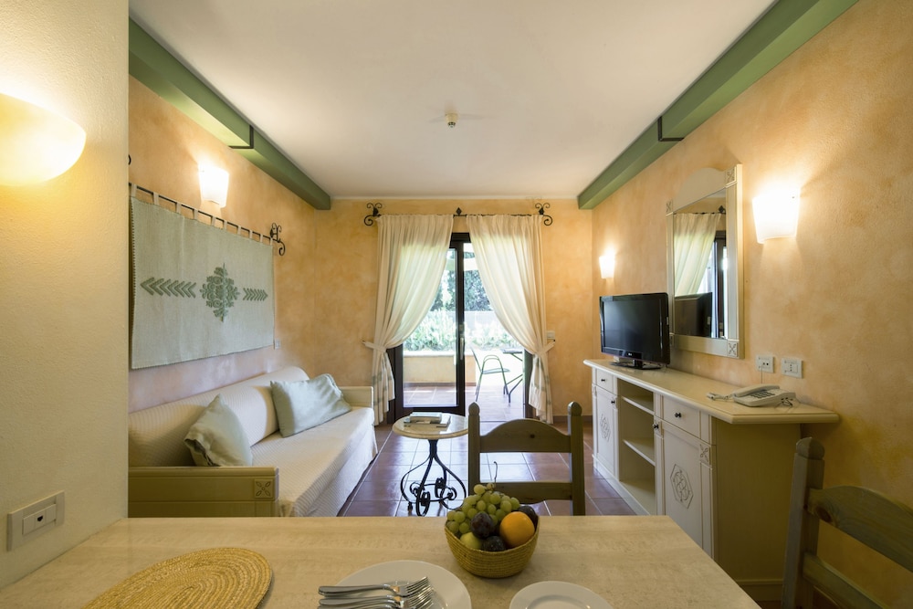 Apartment, 1 Bedroom, Kitchenette - Living Room