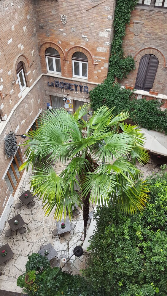 Courtyard View