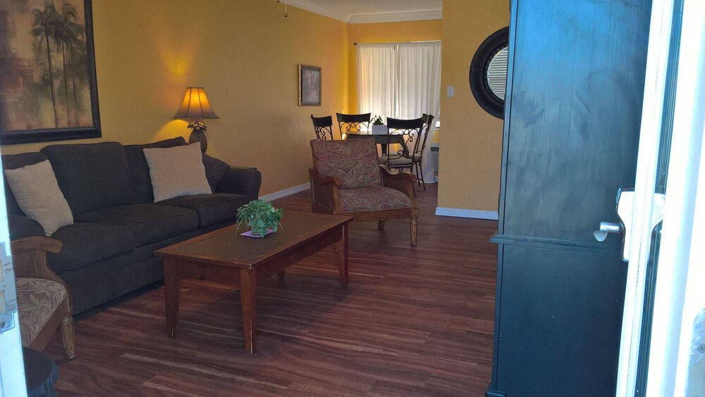 Condo, 1 Bedroom - Living Area