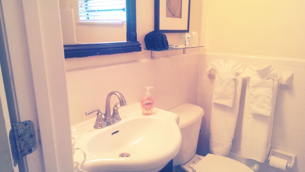 Condo, 1 Bedroom - Bathroom