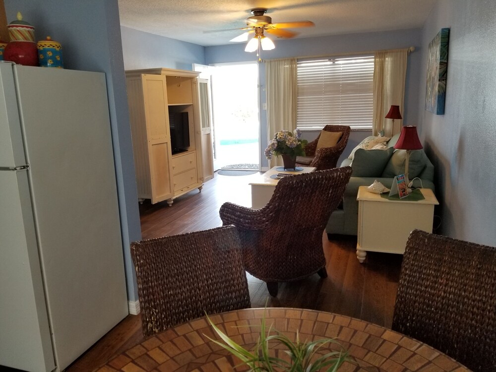 Condo, 1 Bedroom - Living Area