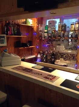 Hotel Bar