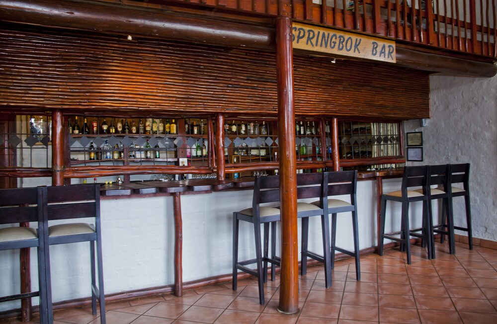 Hotel Lounge