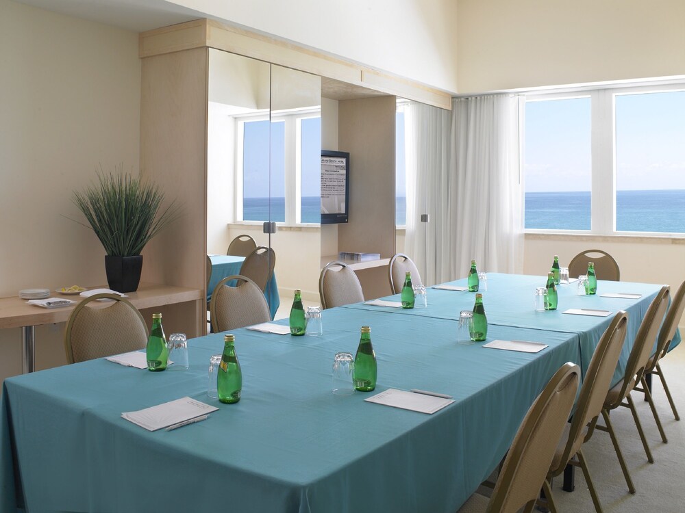 Meeting facility, Grand Beach Hotel