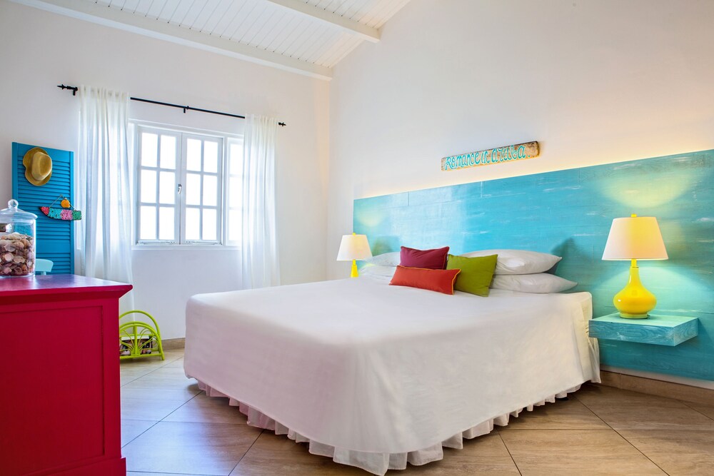 One Bedroom Casita - Guestroom