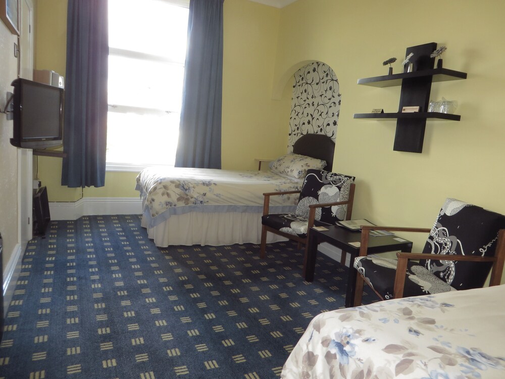 Guestroom