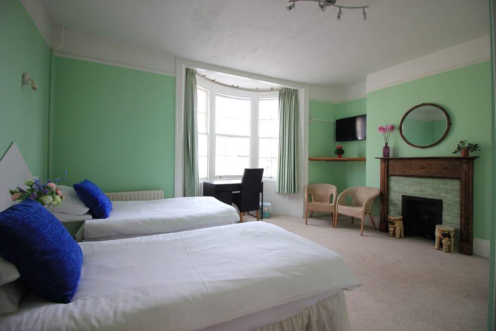 Guestroom