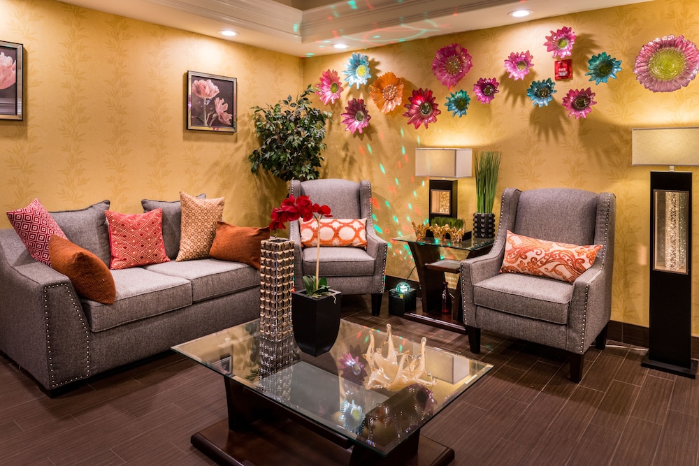 Lobby sitting area, Inn of the Dove Romantic Suites with Jetted Tub & Fireplace