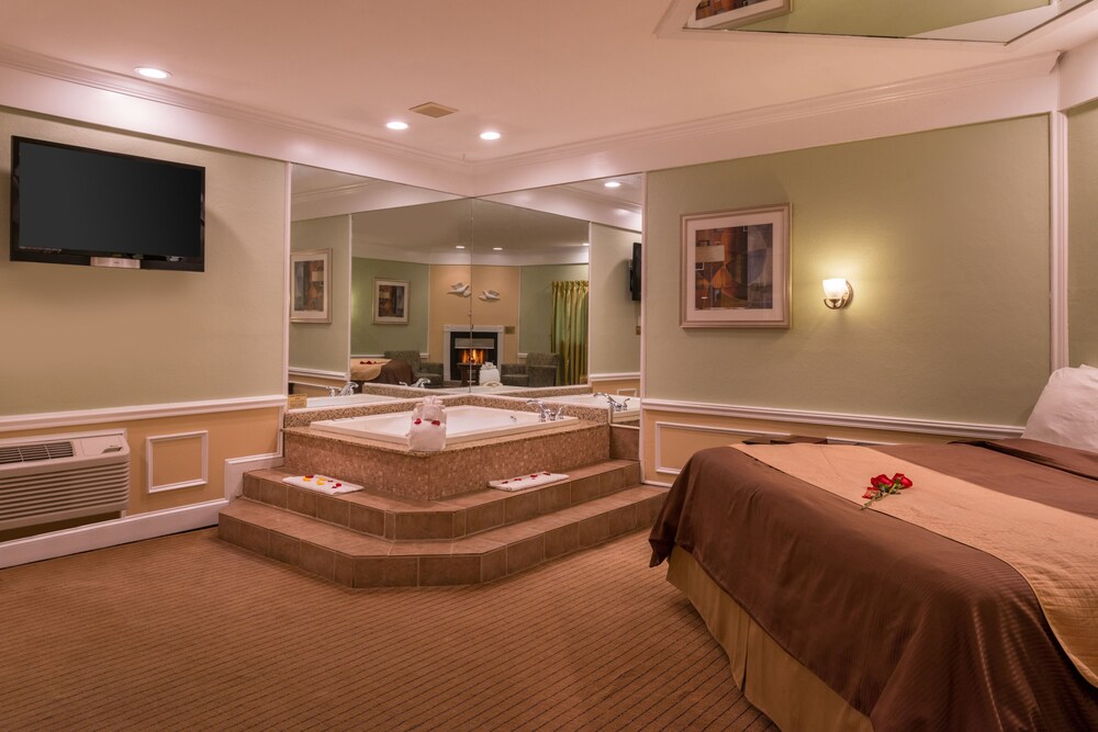 Jetted tub, Inn of the Dove Romantic Suites with Jetted Tub & Fireplace