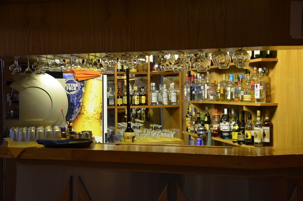 Hotel Bar