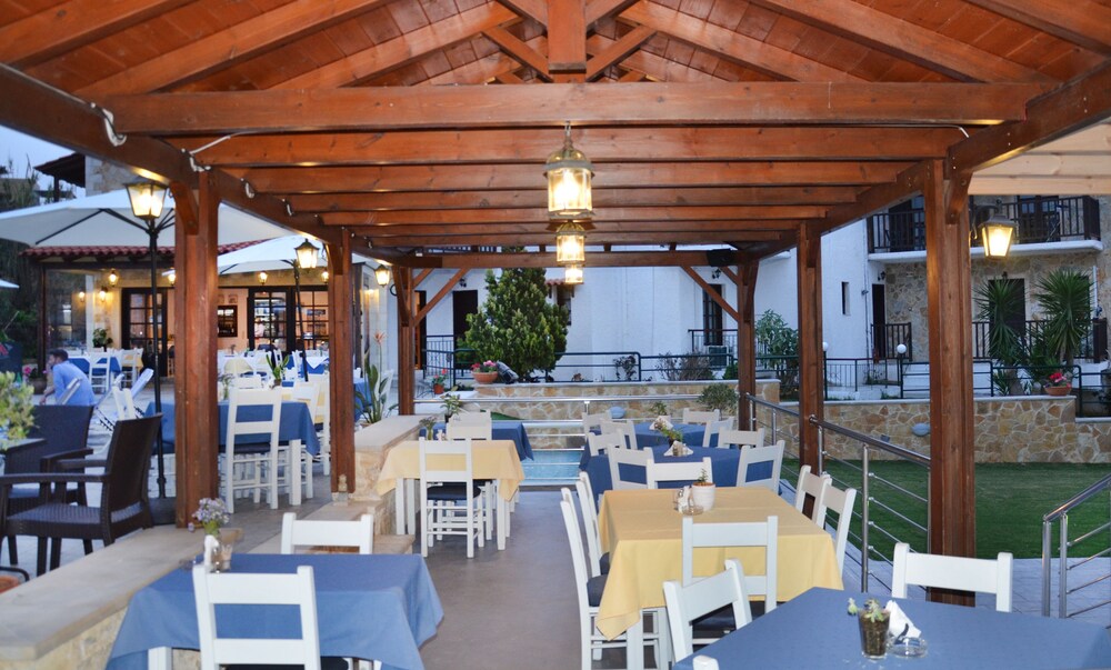 Food Court
