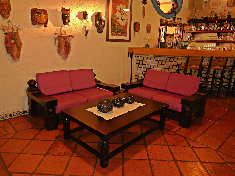Hotel Lounge