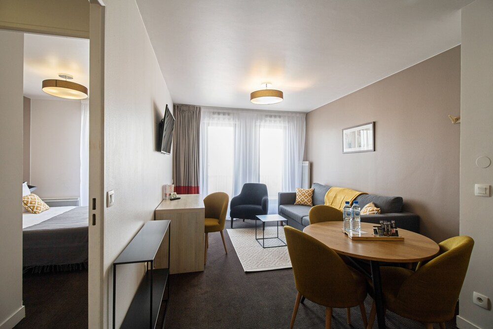Apartment, 1 Bedroom, Kitchenette - Living Area