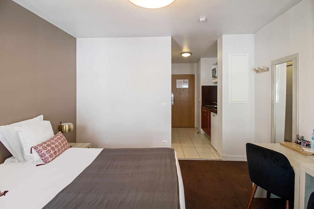 Studio, 1 Queen Bed, Kitchenette - Room