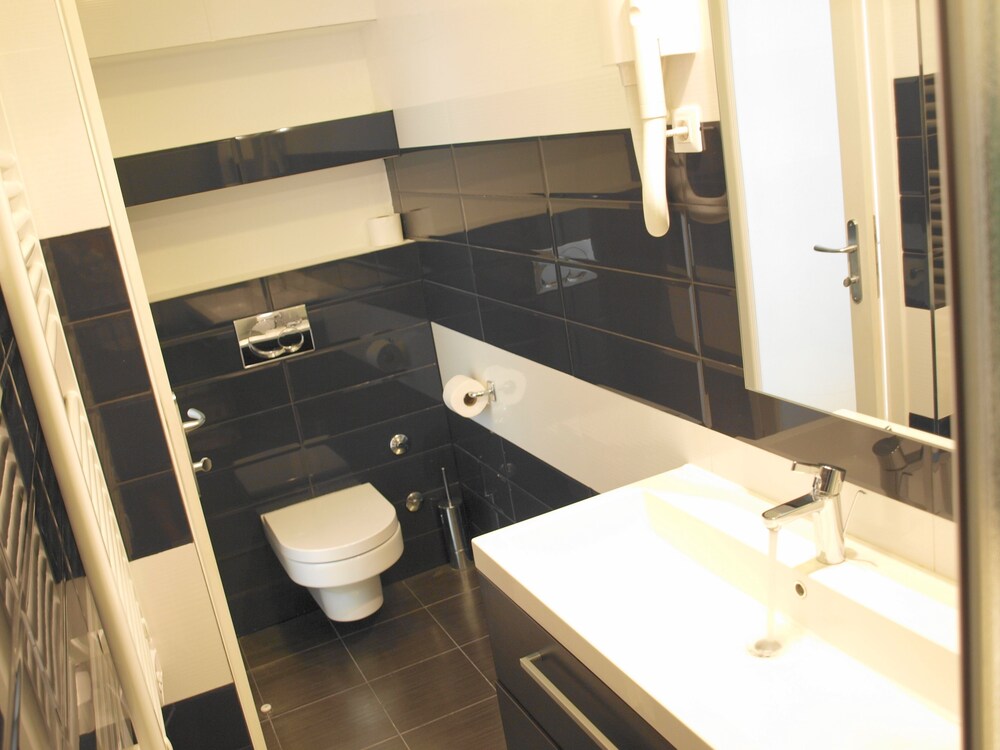 Standard Apartment, 1 Bedroom - Bathroom