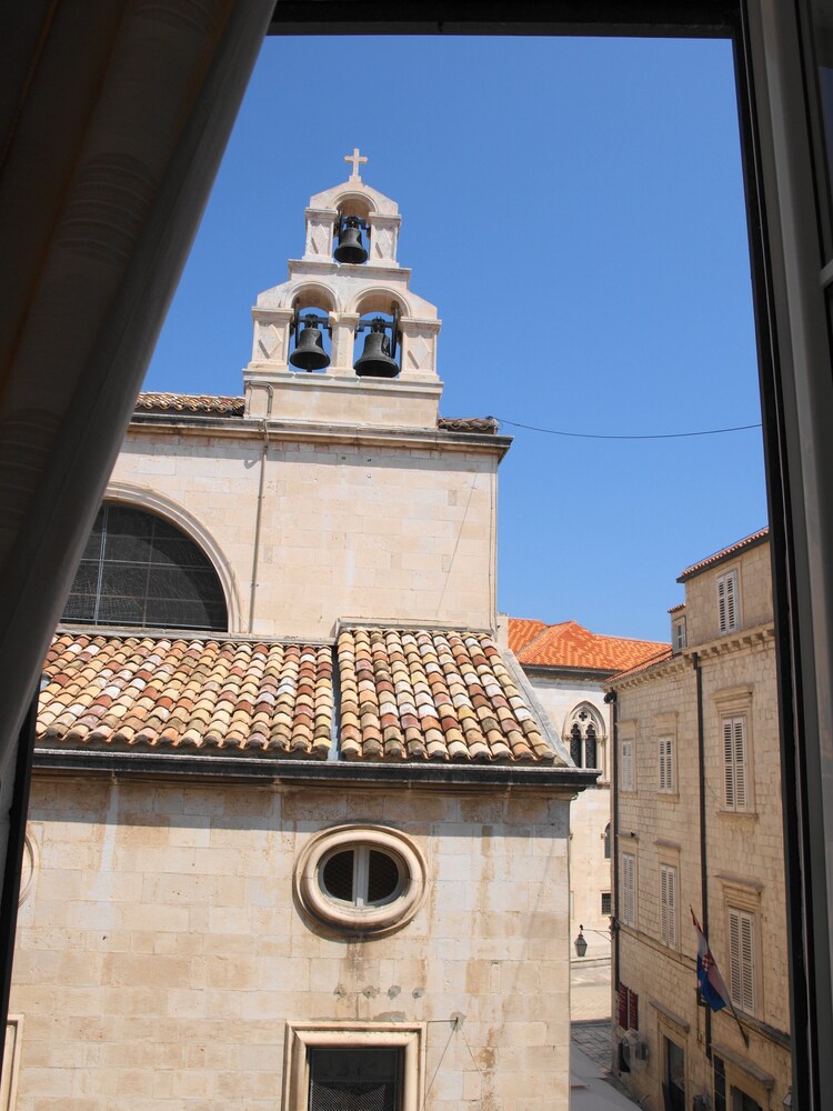 Standard Apartment, 1 Bedroom - Guestroom View