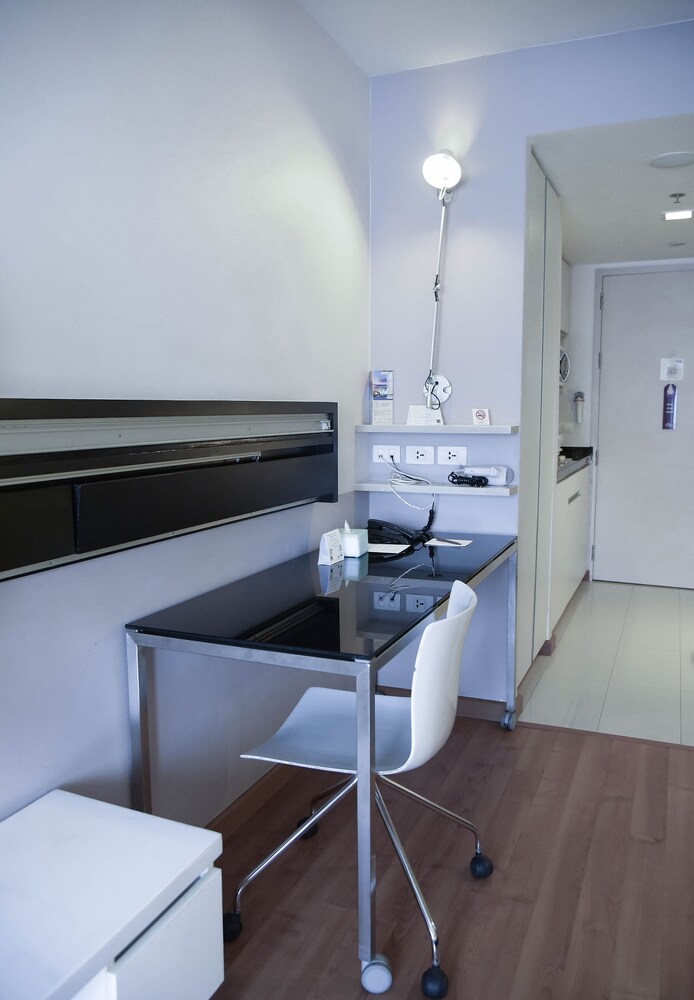 In-Room Business Center