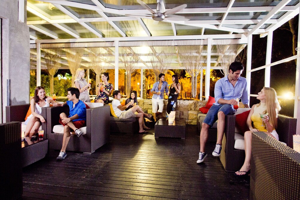 Hotel Lounge