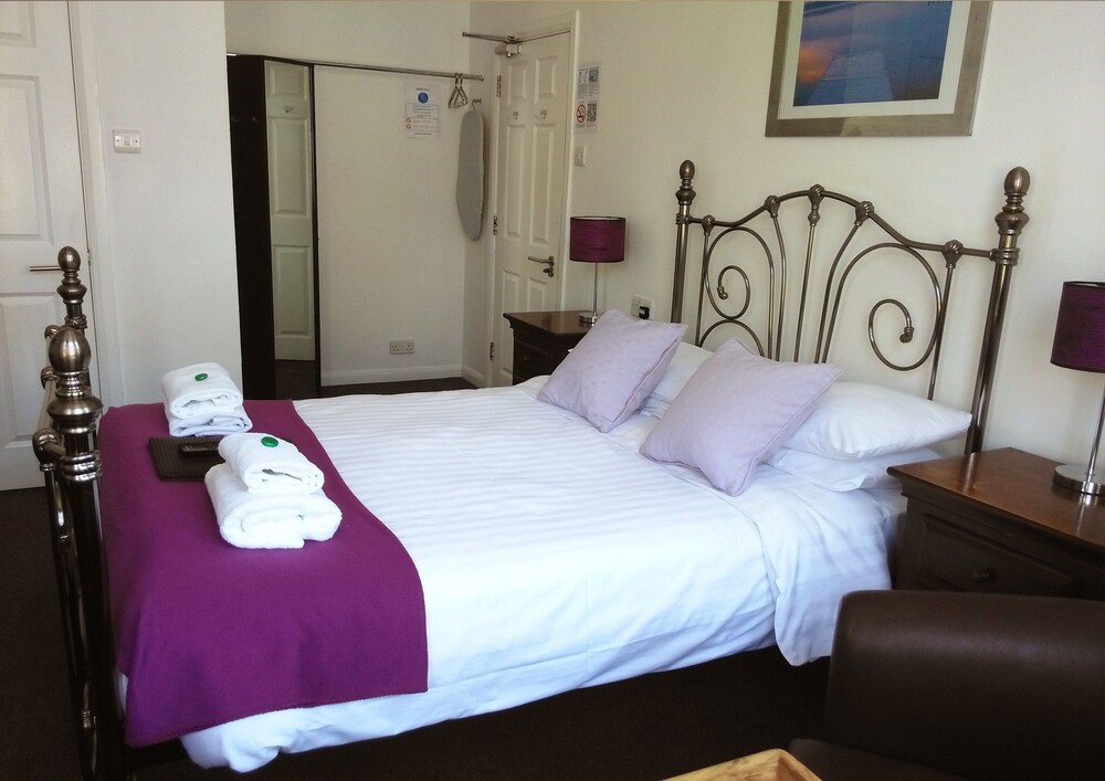 Guestroom