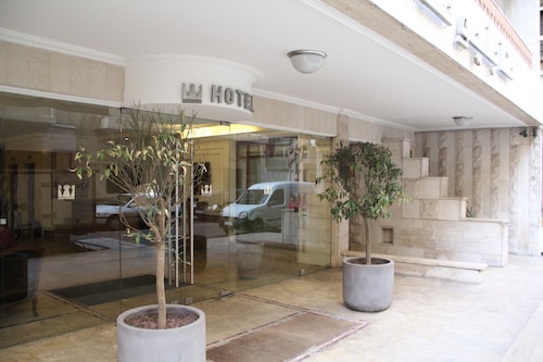Napoleon Hotel