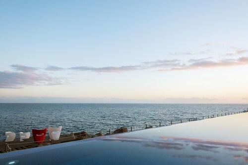 Marina Suites